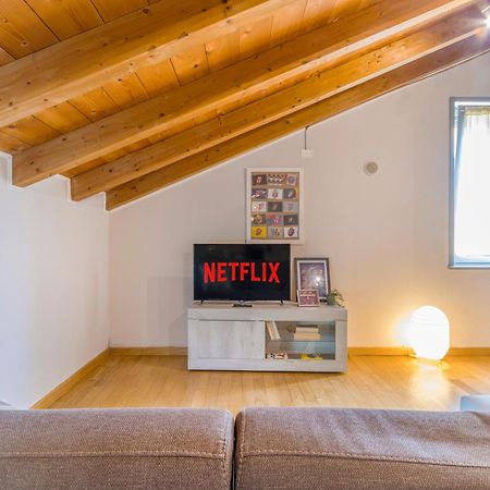 شقة Stazione 200M - Wifi - Aria Condizionata - Smart Tv بارما المظهر الخارجي الصورة